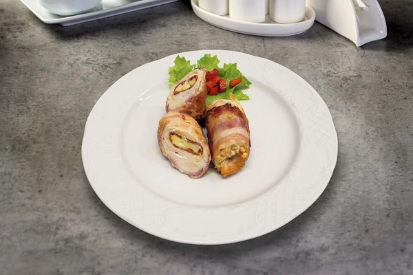 PILEĆE ROLICE SA ŠPEKOM